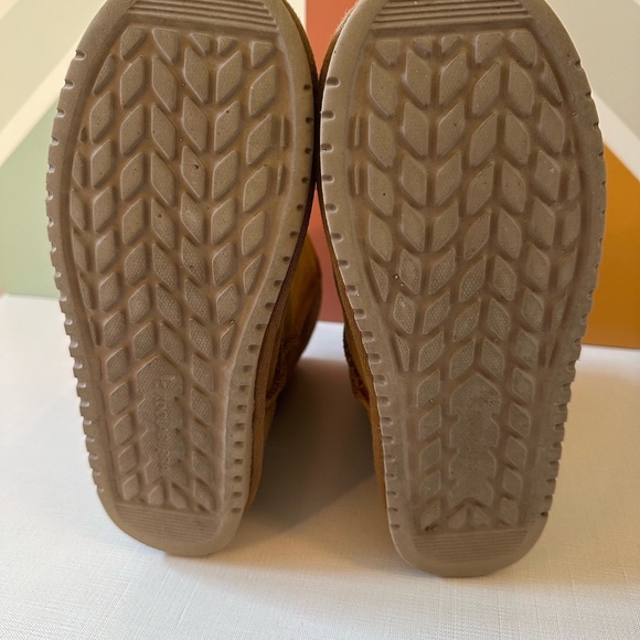 Koolaburra By Ugg Women's Victoria Short Boots - Picture 3 of 4